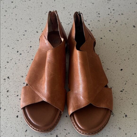 Sofft Cognac Brown Leather Sandals Open Toe Casual Comfortable Women’s Size 10M - Picture 2 of 12